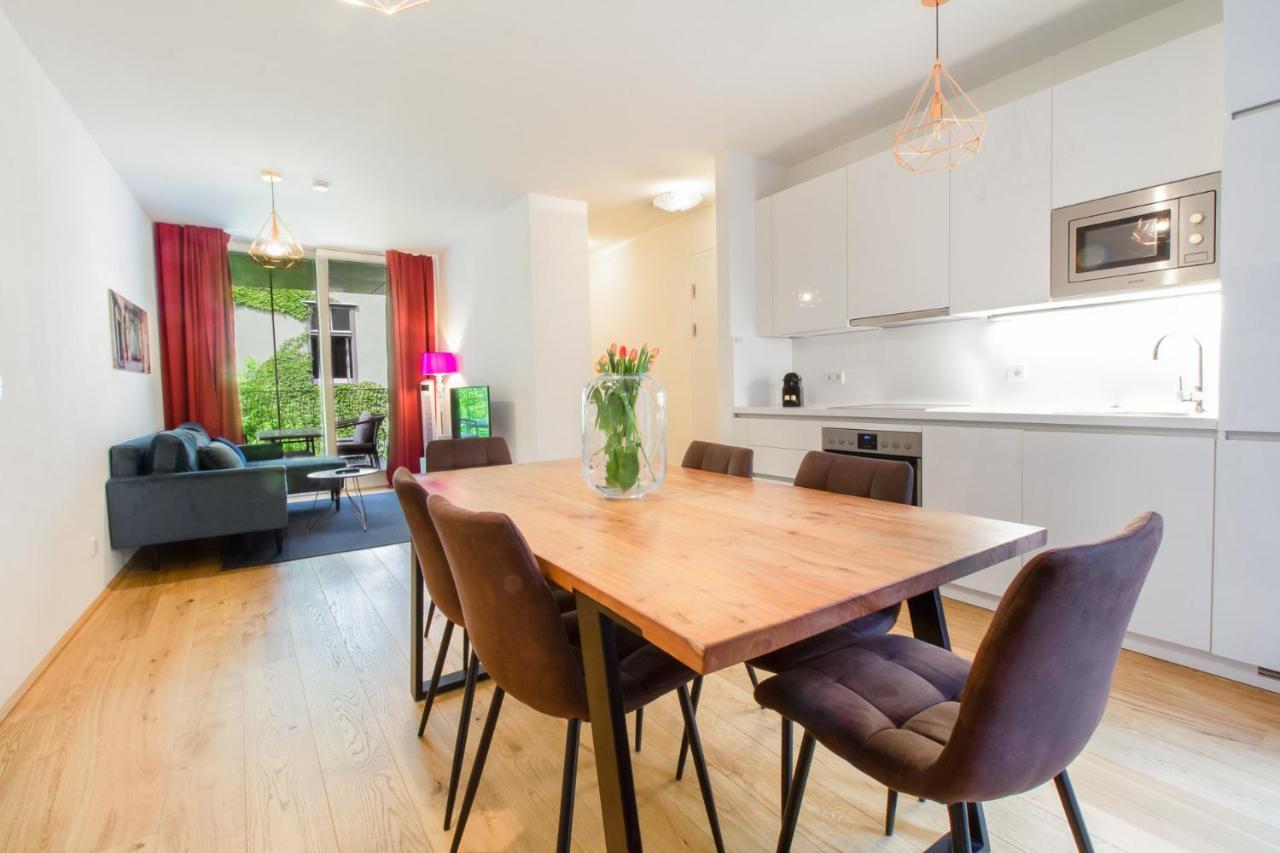 Premium Residence Near Parlament In @YourWina Bagian luar foto