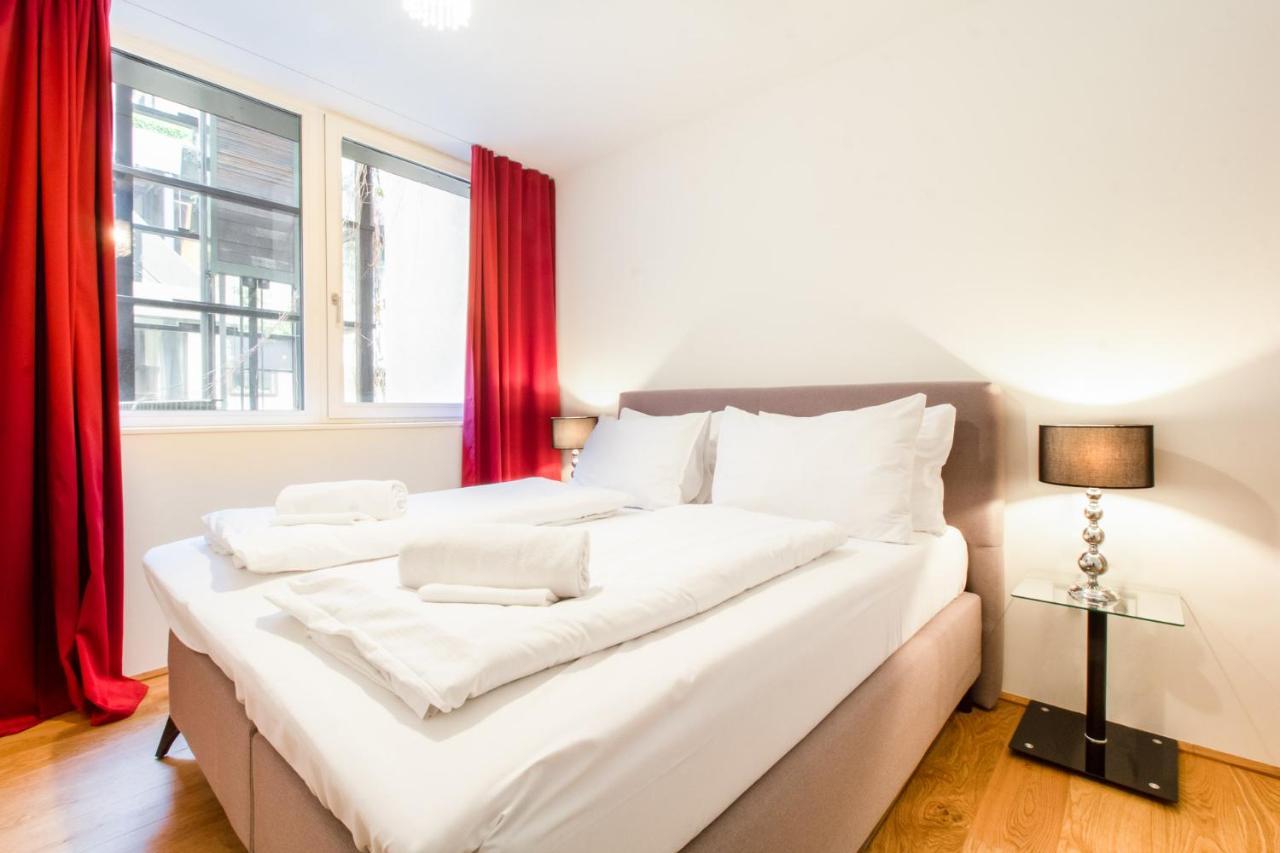 Premium Residence Near Parlament In @YourWina Bagian luar foto